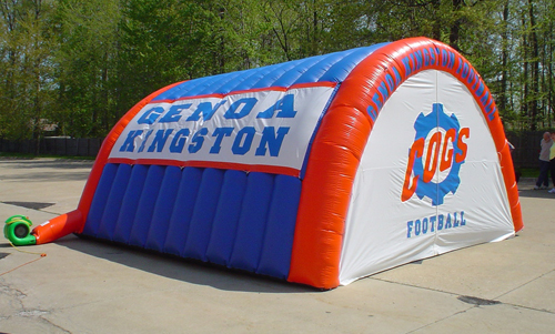 Inflatable football tunnel